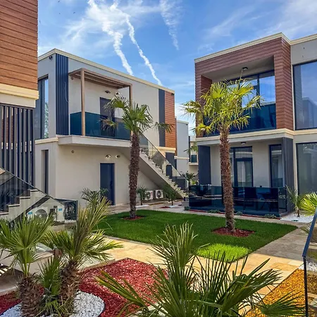 מלון Office קוסטינסטי